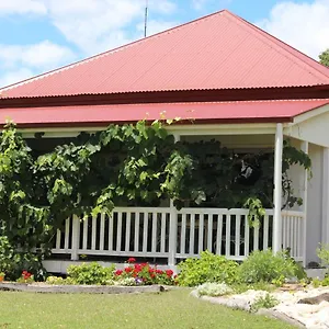 Glenlyon Dam & Guest house